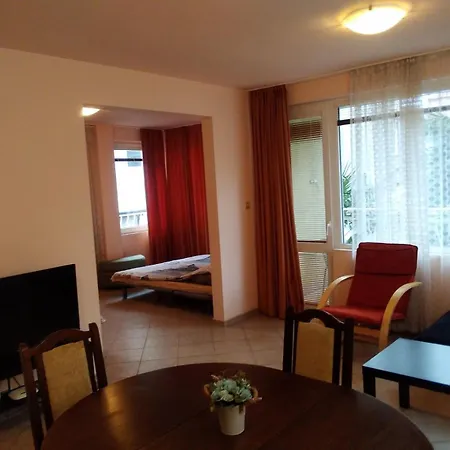 Apartment Pomorie *