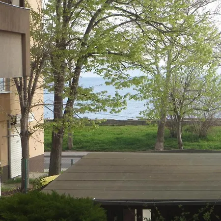 Apartment Pomorie *